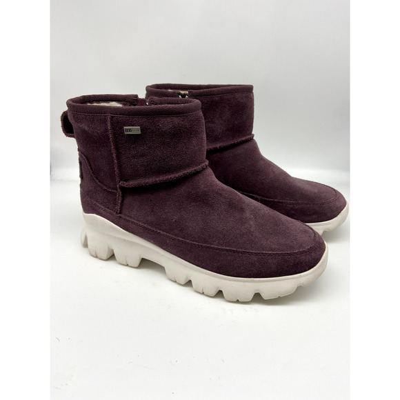UGGS‎ Boots Womens Sz 7 Rust Purple Short Leather Trim Sheepskin Lining Zipper - Picture 1 of 16